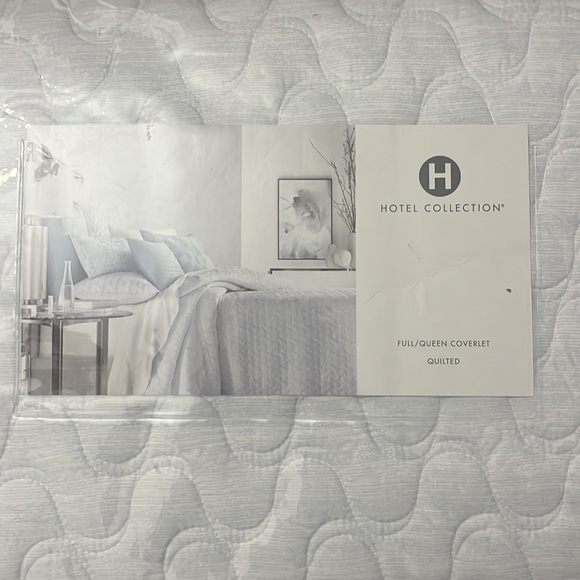 HOTEL COLLECTION Lagoon Coverlet Full/Queen - Picture 3 of 5